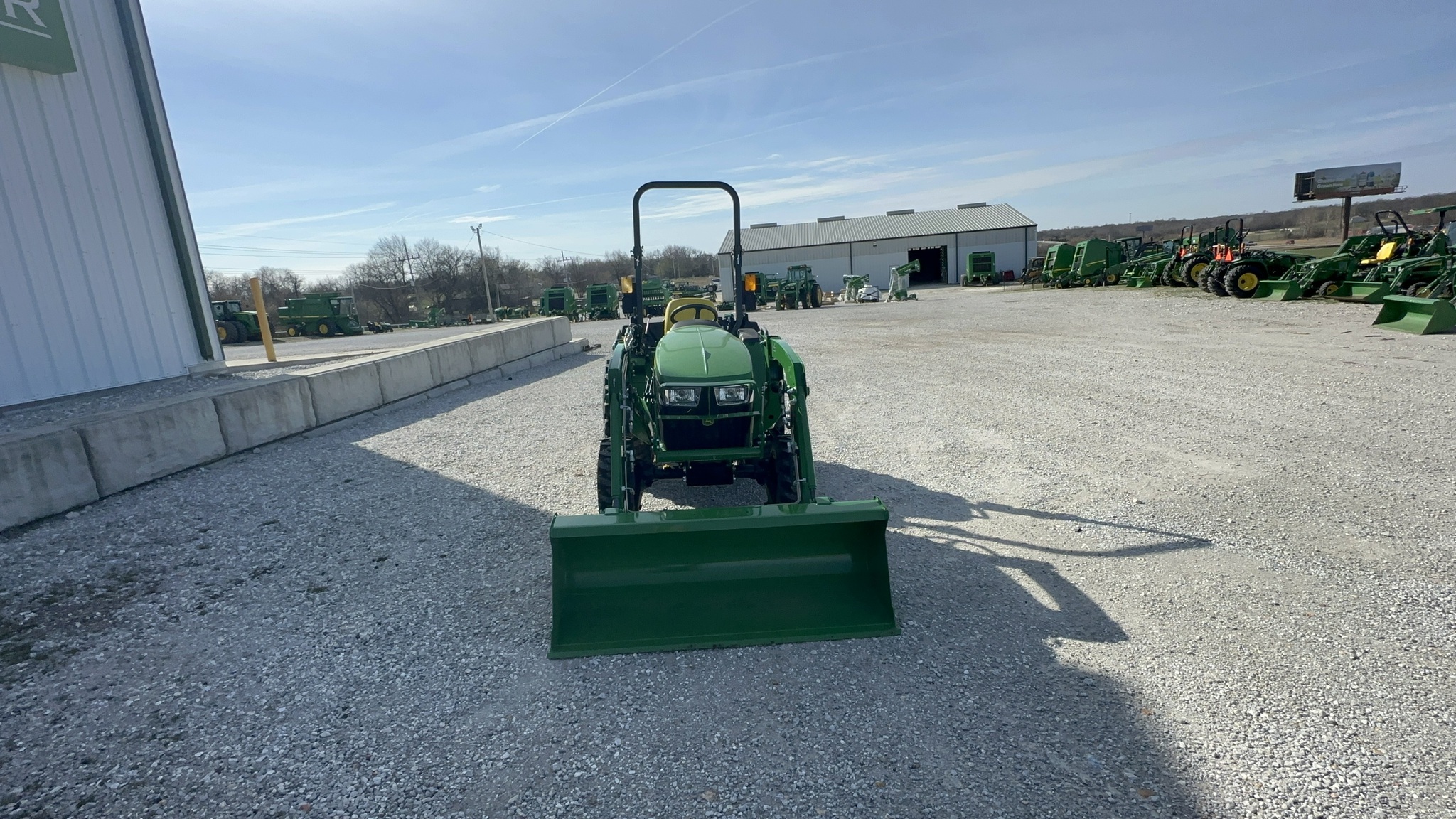  2024 John Deere 3025E at Heritage Tractor in Joplin, MO