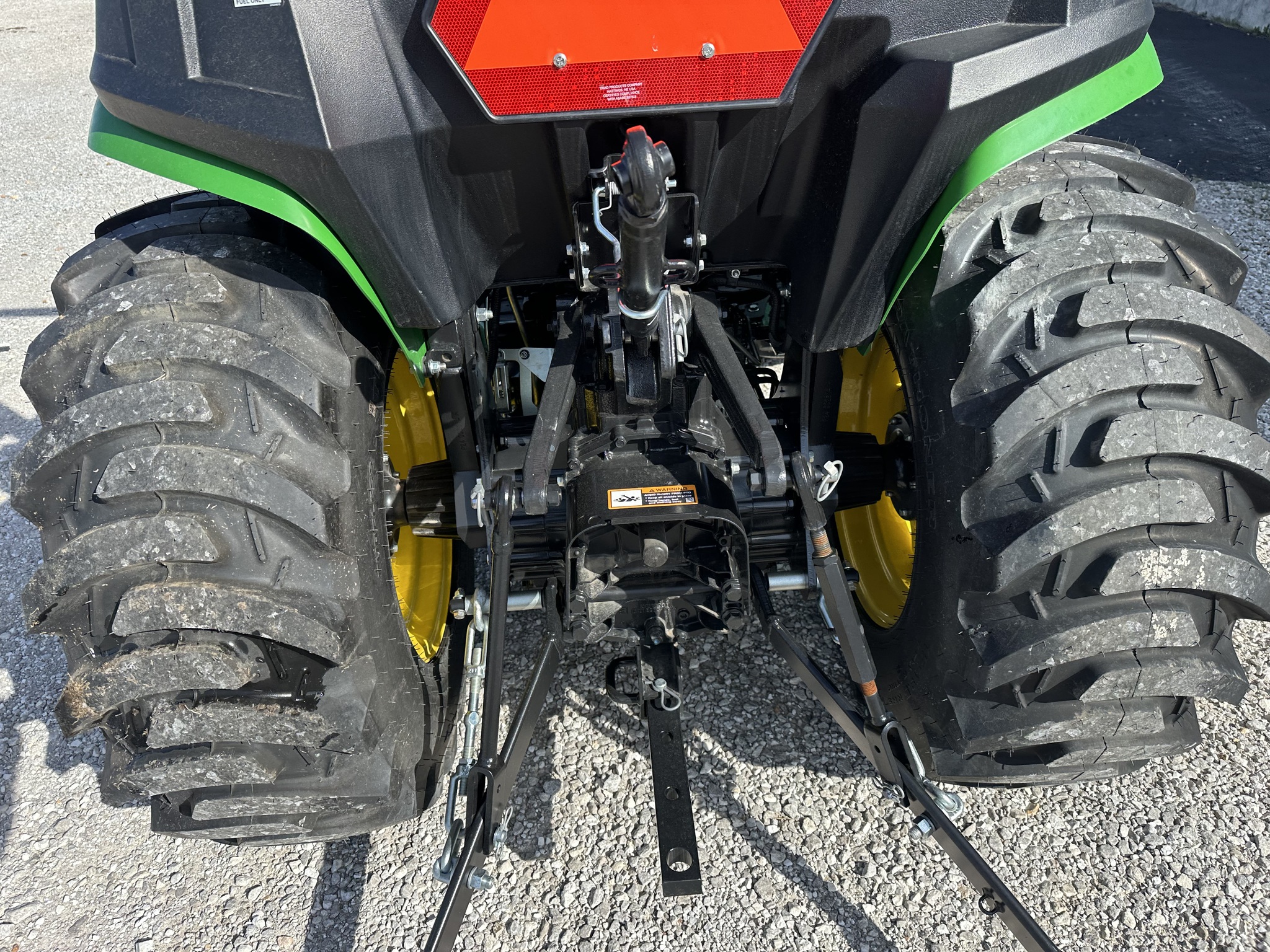  2024 John Deere 3025E at Heritage Tractor in Joplin, MO