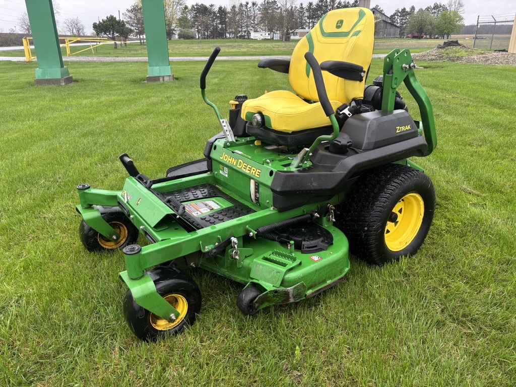 2023 John Deere Z740R Image 2