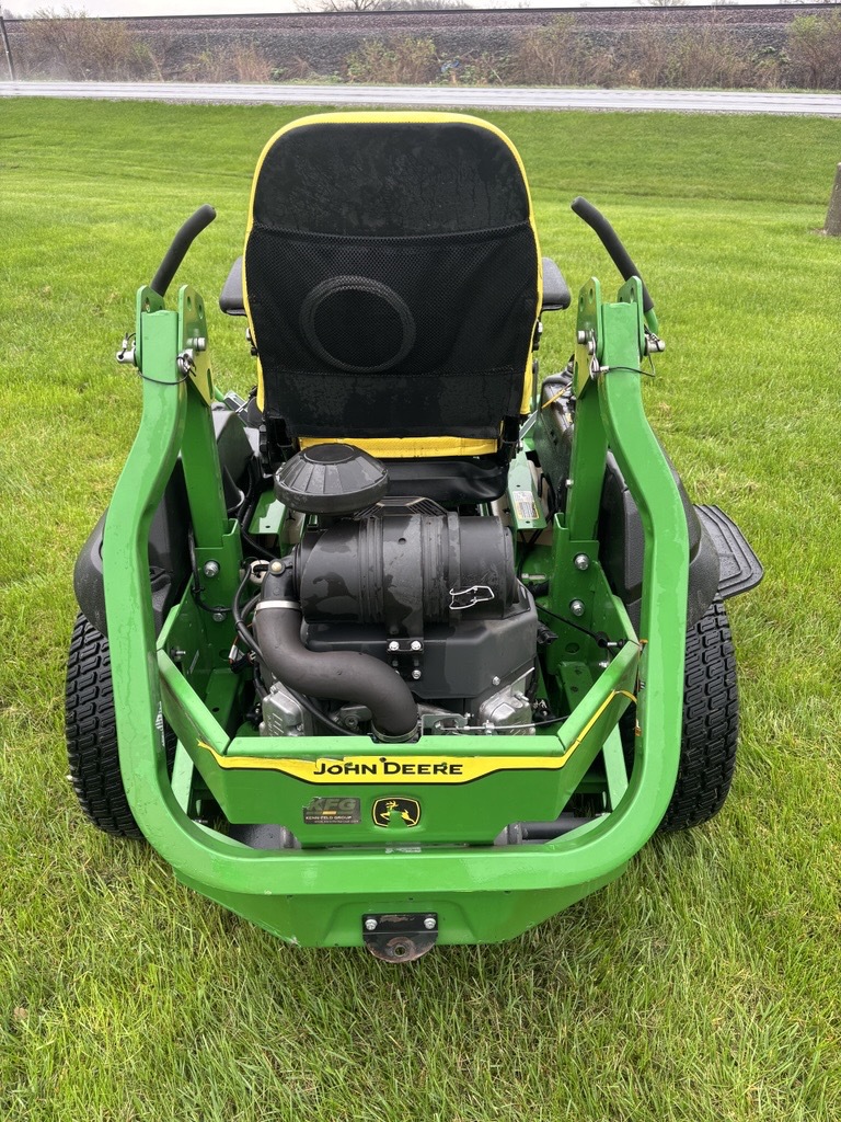 2023 John Deere Z740R Image 6