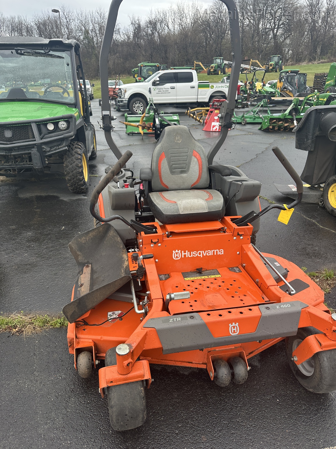 Husqvarna Z460 | Zero-Turn Mowers | MachineFinder