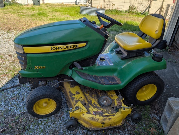 Photo of 2011 John Deere X320