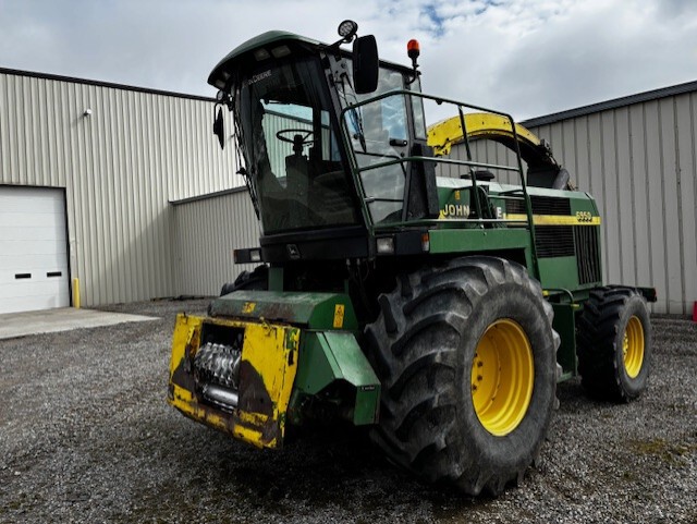2000 John Deere 6950 Image 5