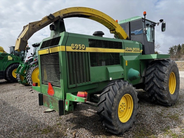 2000 John Deere 6950 Image 6