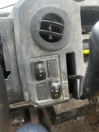 Photo of 2018 John Deere XUV 835M