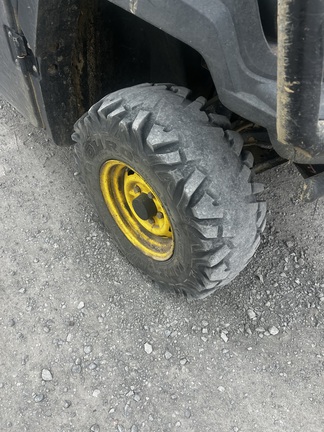 Photo of 2018 John Deere XUV 835M