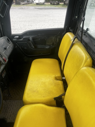 Photo of 2018 John Deere XUV 835M