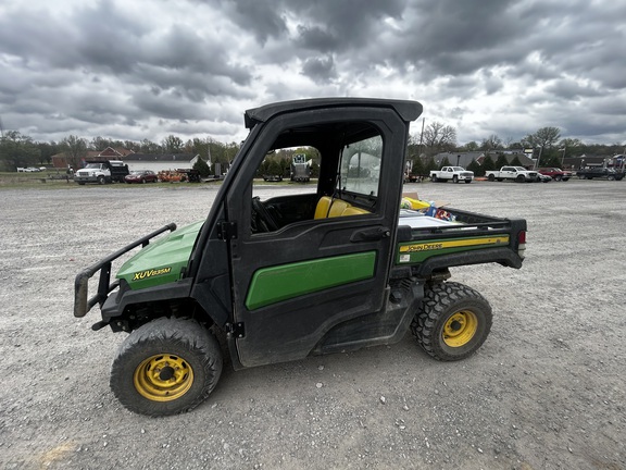 Photo of 2018 John Deere XUV 835M