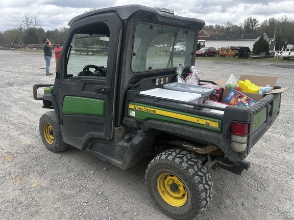 Photo of 2018 John Deere XUV 835M