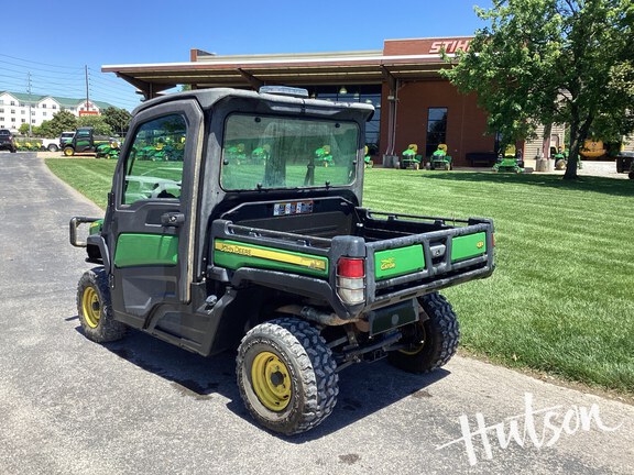 Photo of 2018 John Deere XUV 835M