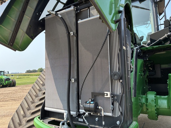 2025 John Deere 9RX 640 - Photo17