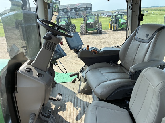 2025 John Deere 9RX 640 - Photo25