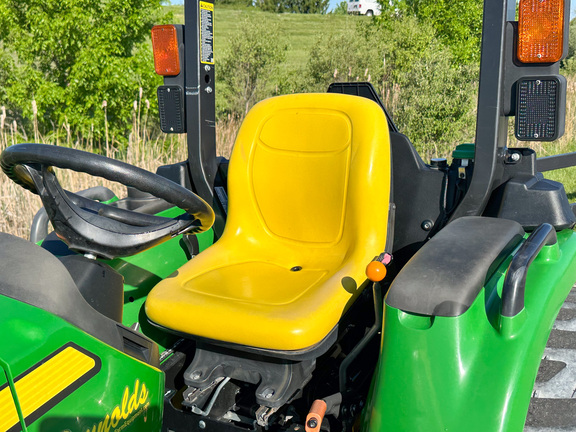 2022 John-Deere 3038E