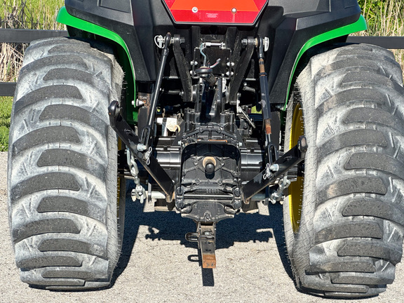 2022 John-Deere 3038E