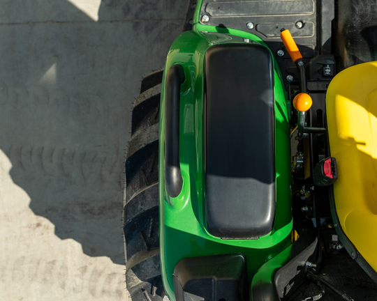 New In-Stock 2026 John Deere 3032E Compact Utility Tractors at Horizon Ag & Turf in Horizon Ag & Turf,  - Photo8
