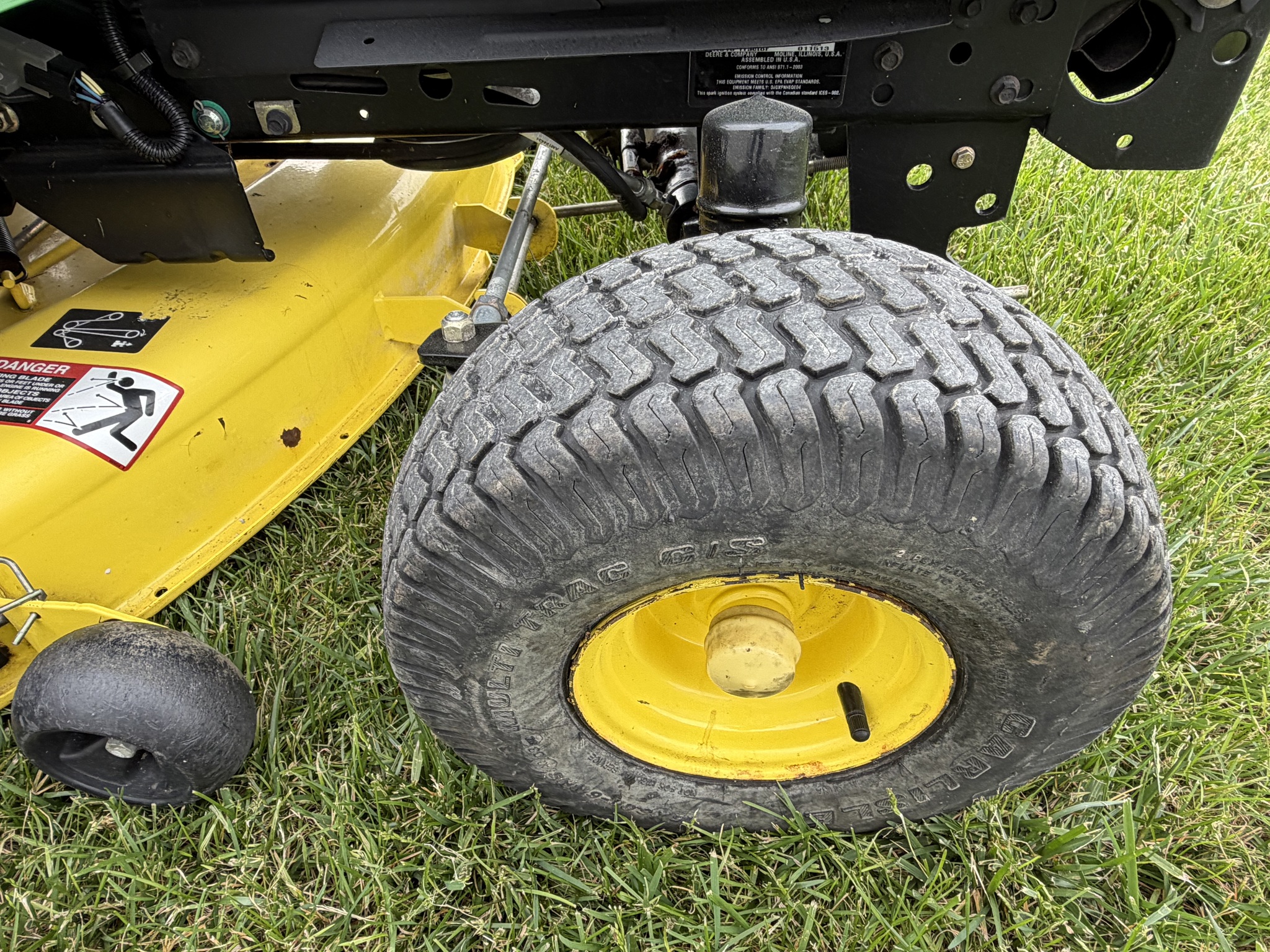 John Deere X310 Image 17