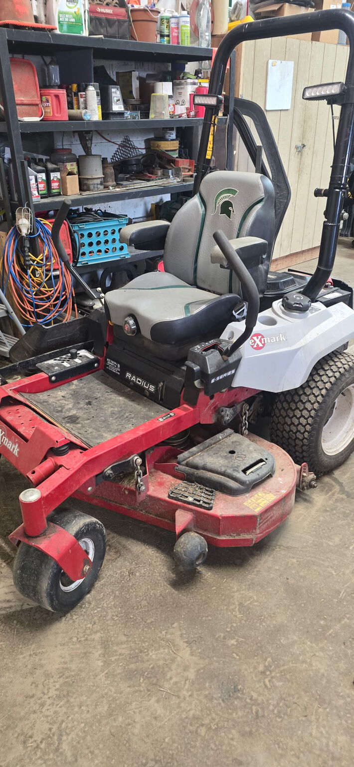 2019 Exmark RAE708GEM Image 1