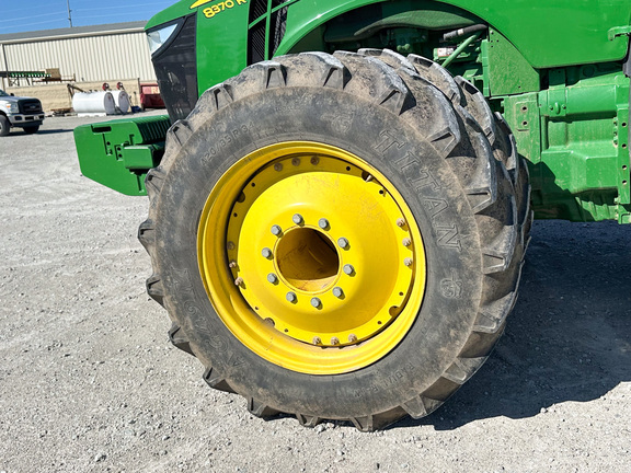2017 John-Deere 8370R