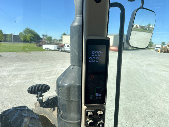 2017 John-Deere 8370R