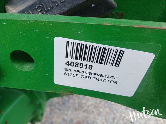 Photo of 2022 John Deere 6135E