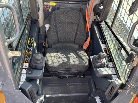 2019 John Deere 331G