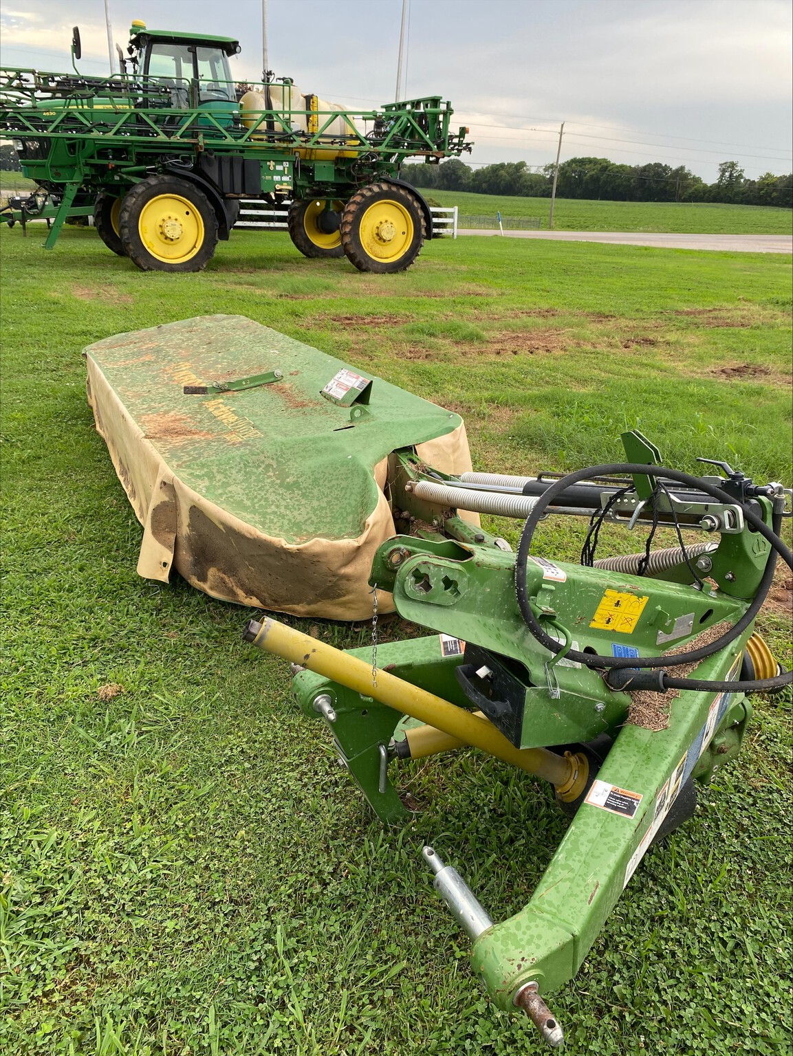 2023 Krone R320