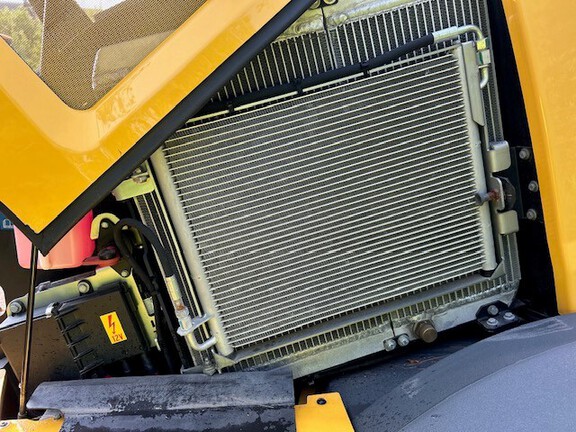 2024 John Deere 324 P