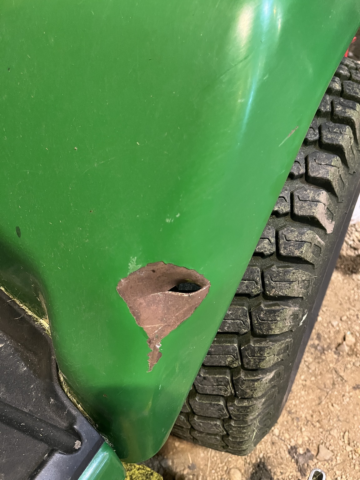  2016 John Deere X730 at Heritage Tractor in Streator, IL