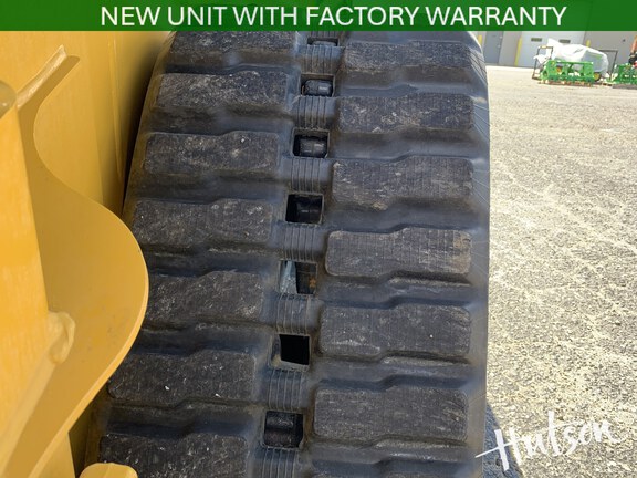 Photo of 2025 John Deere 335 P