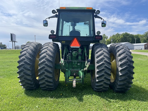 1990 John Deere 4555 - Photo6