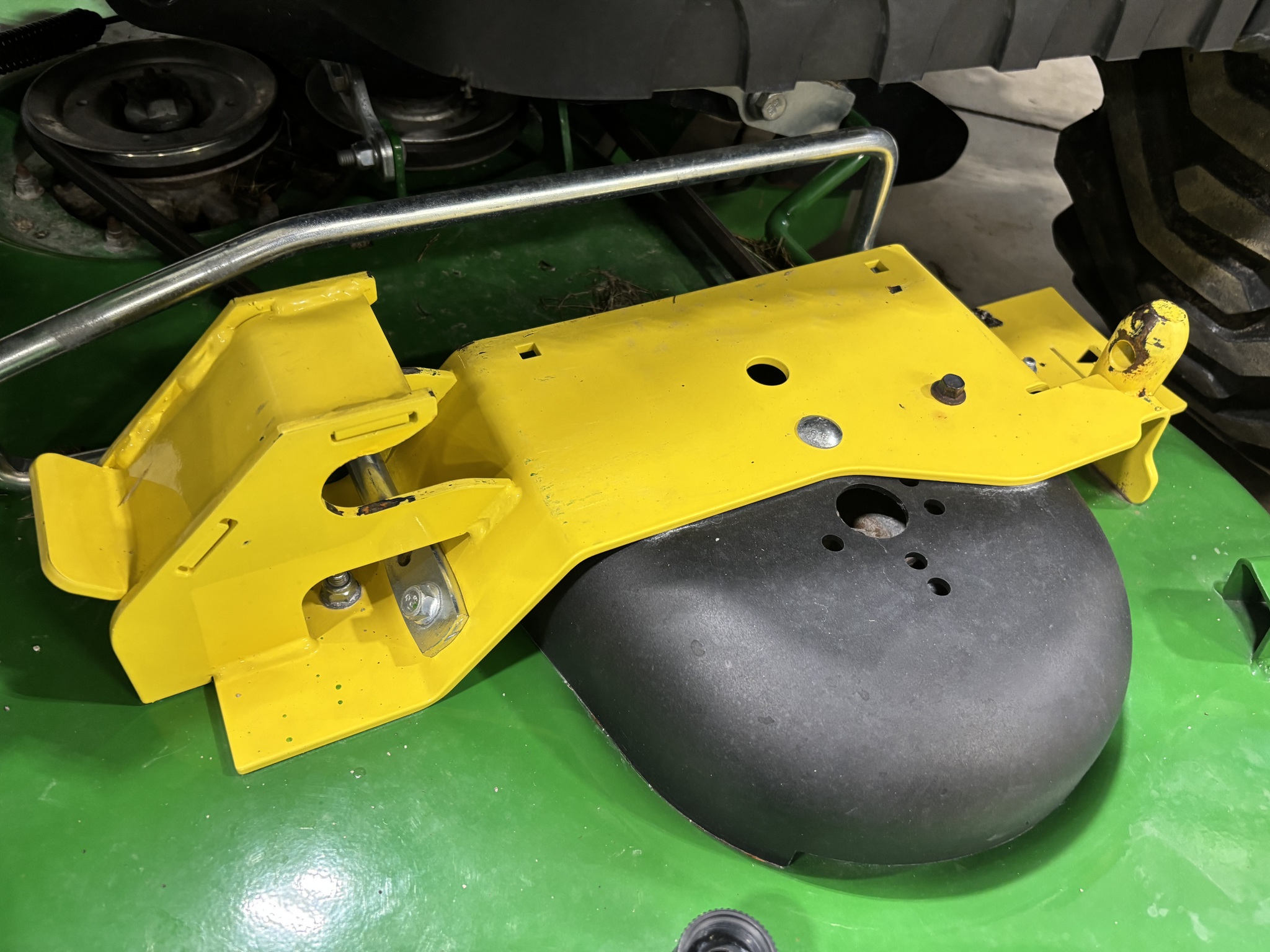 Used 2023 John Deere 1025R Compact Utility Tractors at Koenig Equipment in Botkins, OH - PhotoXL14