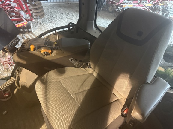 Photo of 2024 John Deere 8R 310