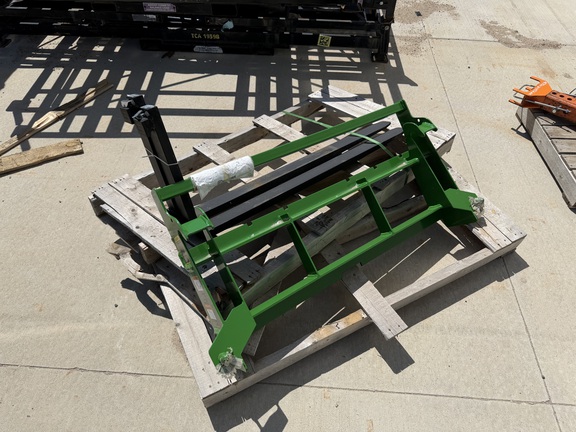 2025 Frontier AP10F - Photo3