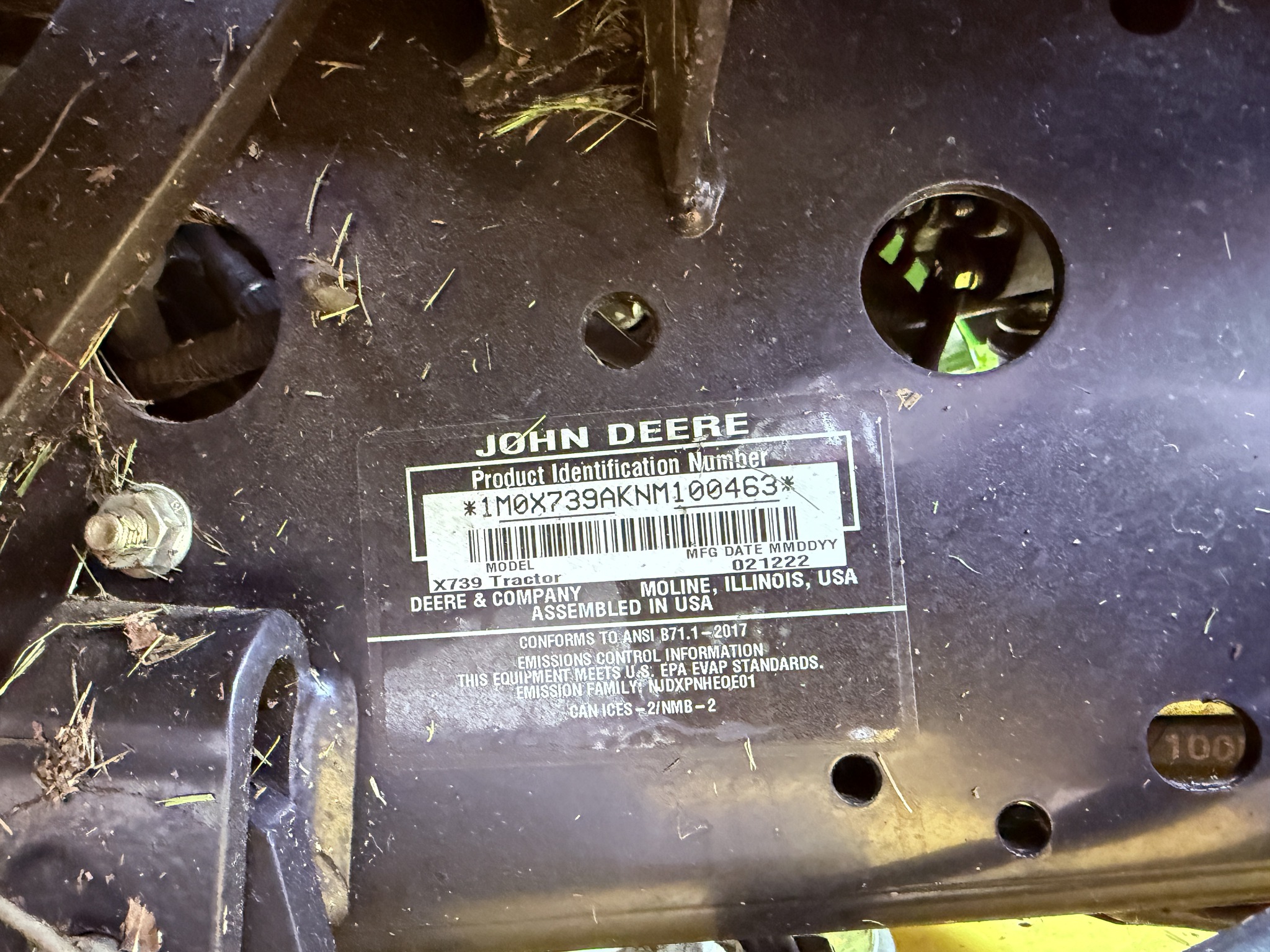 2022 John Deere X739 Image 17