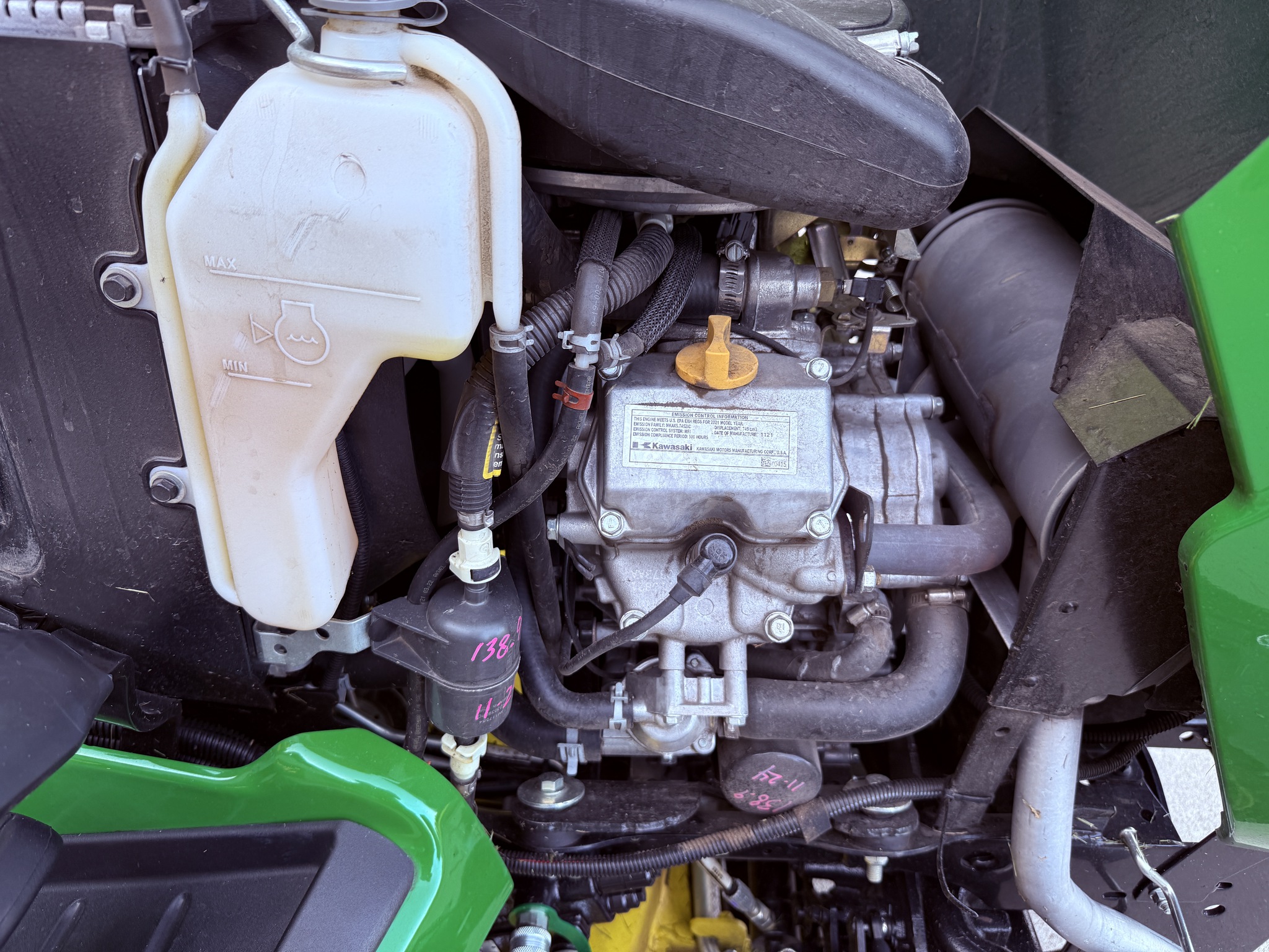 2022 John Deere X739 Image 20