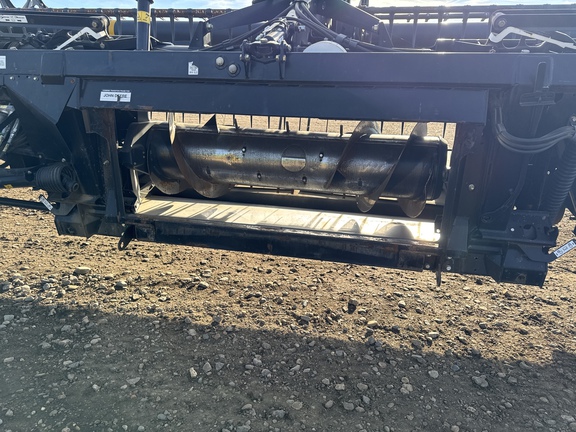 Used 2015 MacDon FD75-40 Combine Platforms at Horizon Ag & Turf in Vermilion, AB - Photo6