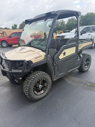 Photo of 2022 John Deere XUV 835M
