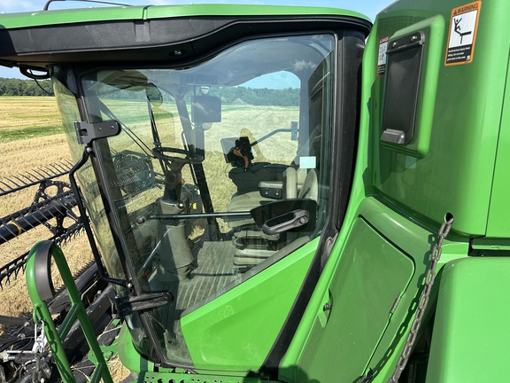Photo of 2018 John Deere S780
