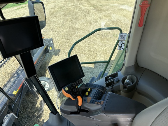 Photo of 2018 John Deere S780