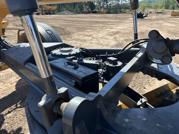 2019 John Deere 672G