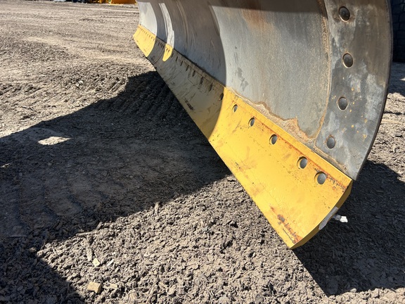 2019 John Deere 672G