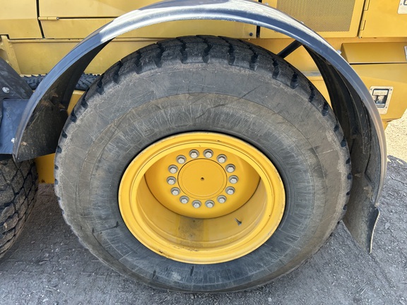 2019 John Deere 672G