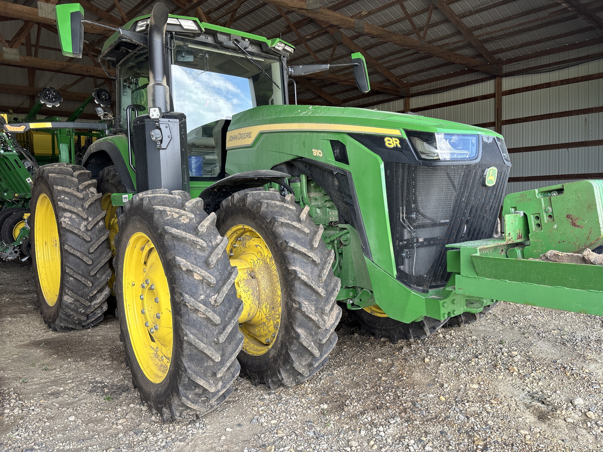 Used 2026 John Deere 8R 310 Row Crop Tractors at Koenig Equipment in Urbana, OH - PhotoXL4