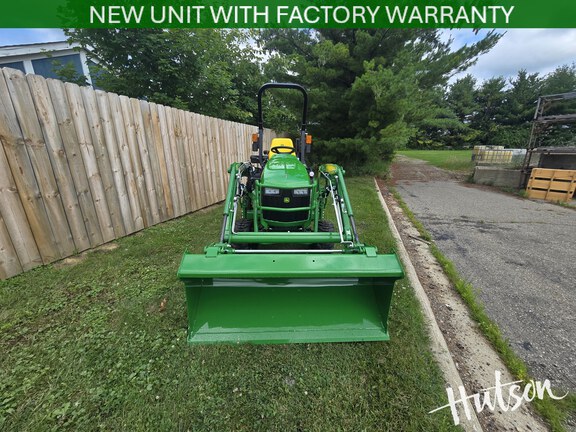 Photo of 2026 John Deere 1025R