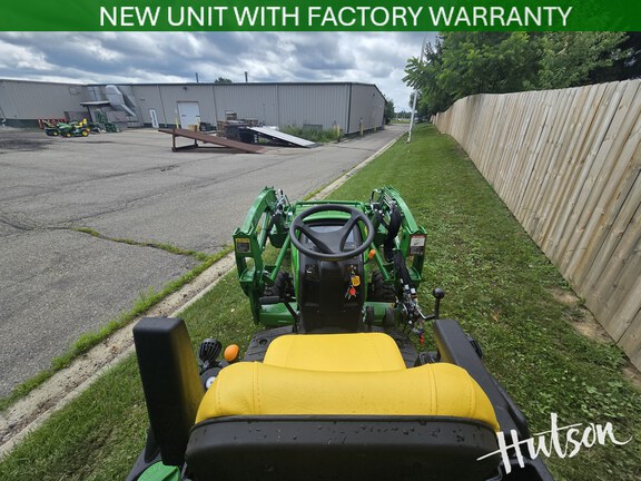 Photo of 2026 John Deere 1025R