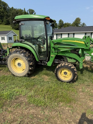 Photo of 2012 John Deere 4720