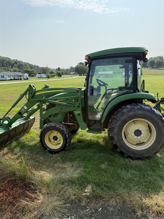 Photo of 2012 John Deere 4720
