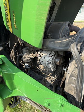 Photo of 2012 John Deere 4720