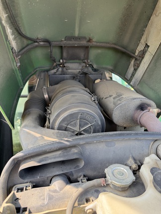 Photo of 2012 John Deere 4720