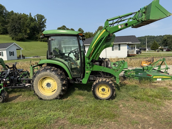 Photo of 2012 John Deere 4720